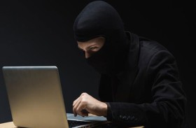 يقتل 14 امرأة تعرف عليهن عبر الإنترنت