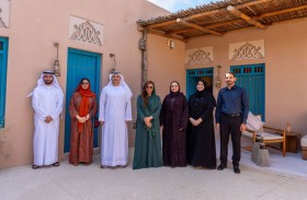 بدور القاسمي تؤكد التزام شروق بضيافة متجذرة في الهوية خلال زيارتها لـ(نُزل الرياحين)