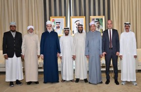 العلماء ضيوف صاحب السمو رئيس الدولة يغادرون إلى بلدانهم