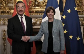 فرنسا والصين تريدان «المساهمة» في السلام في أوكرانيا 