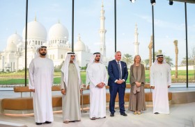 سيف بن زايد يشهد محاضرة «اتقان القيادة والنجاح« التي نظمها مجلس محمد بن زايد 