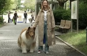 ياباني يحقق حلم طفولته ويتحول إلى كلب 