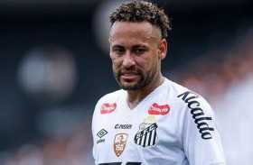 رسالة قوية من نيمار لأنشيلوتي بعد استبعاده من قائمة البرازيل