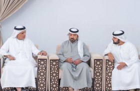 سعود بن صقر يقدم واجب العزاء في وفاة موزة بنت عبيد المري